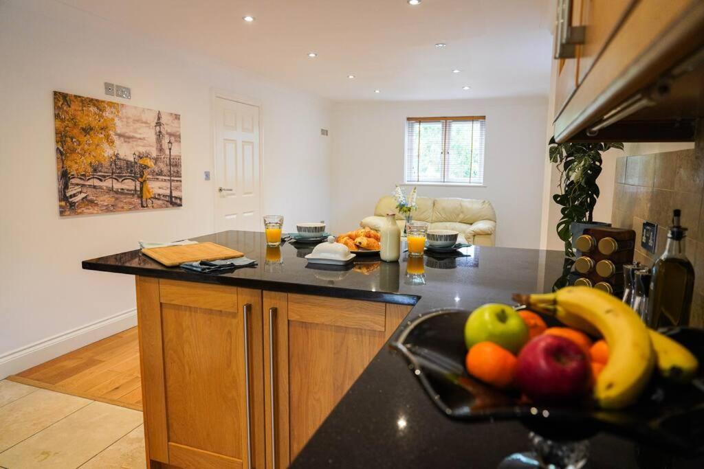 Villa Large 4-Bed House For Up To 7 Guests W 2X Parking à Oxford Extérieur photo