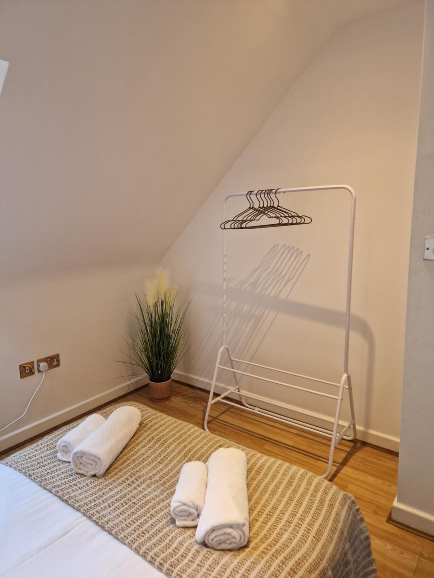 Villa Large 4-Bed House For Up To 7 Guests W 2X Parking à Oxford Extérieur photo